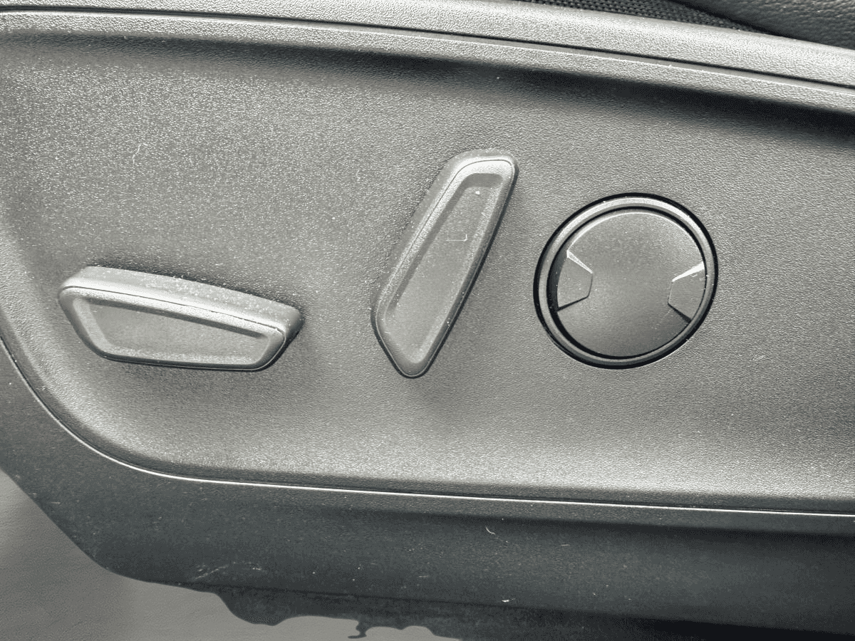 2022 Ford Escape SEL hybride TI - Image 16