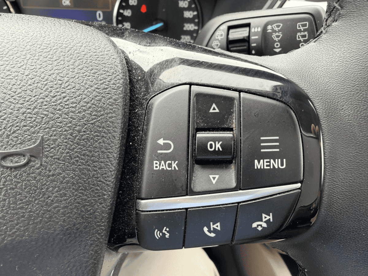 2022 Ford Escape SEL hybride TI - Image 22