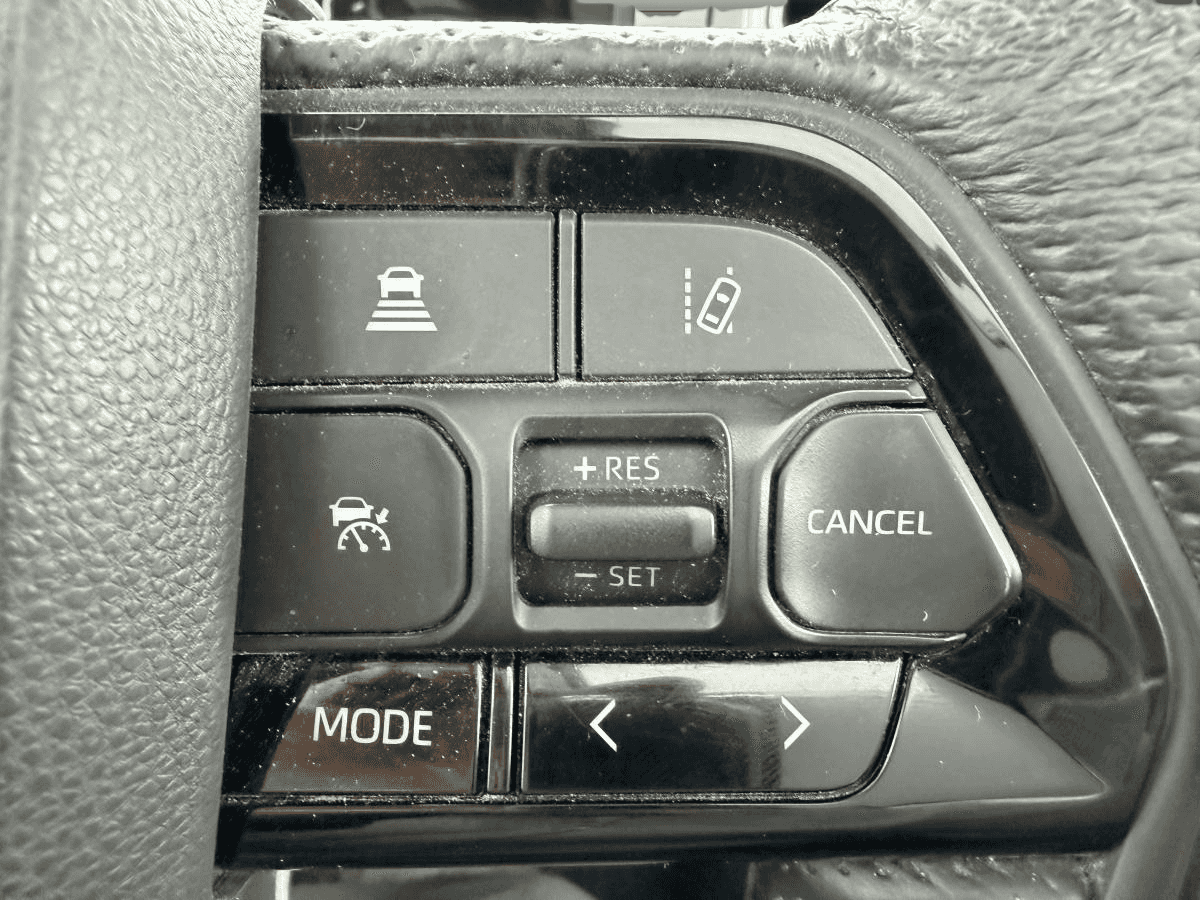 2023 Toyota Tundra Limited CrewMax 4x4 - Image 20