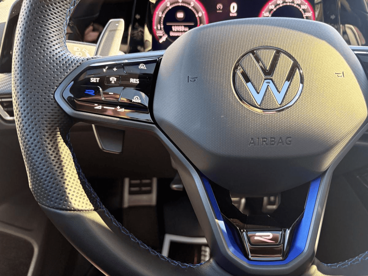 Image 14 Volkswagen Golf R Black Edition Awd * 328Hp * Cuir * Toit * Gps * Harman Kardon * 2025