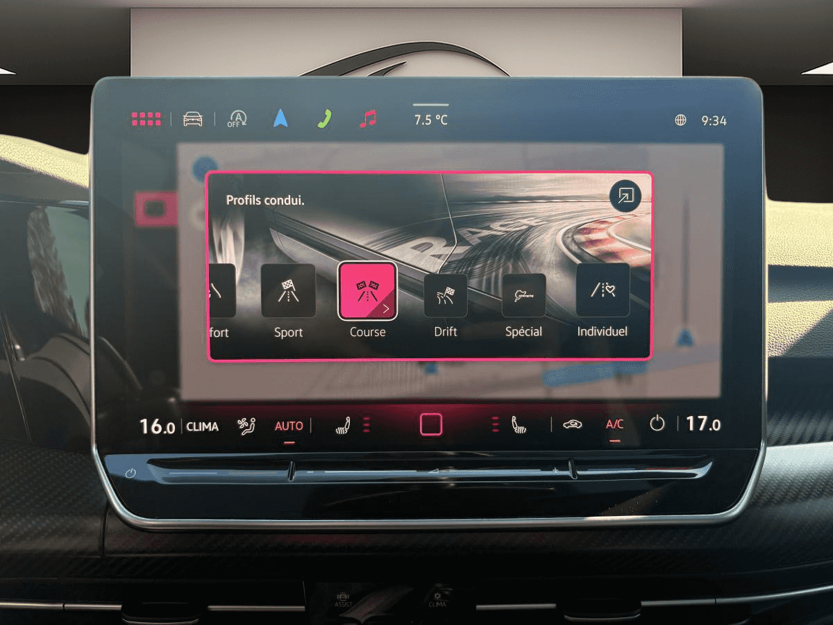 2025 Volkswagen Golf R Black Edition Awd * 328Hp * Cuir * Toit * Gps * Harman Kardon * - Image 19