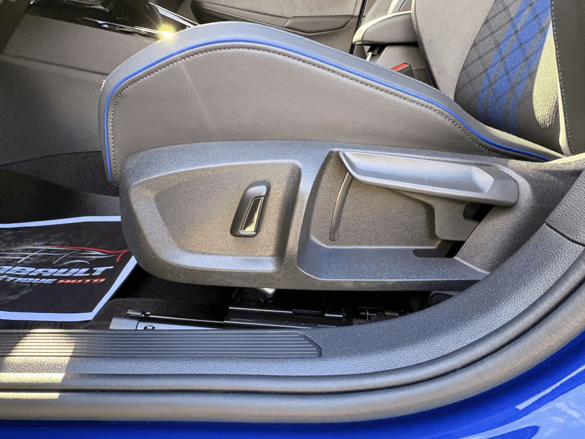 Image 26 Volkswagen Golf R Black Edition Awd * 328Hp * Cuir * Toit * Gps * Harman Kardon * 2025