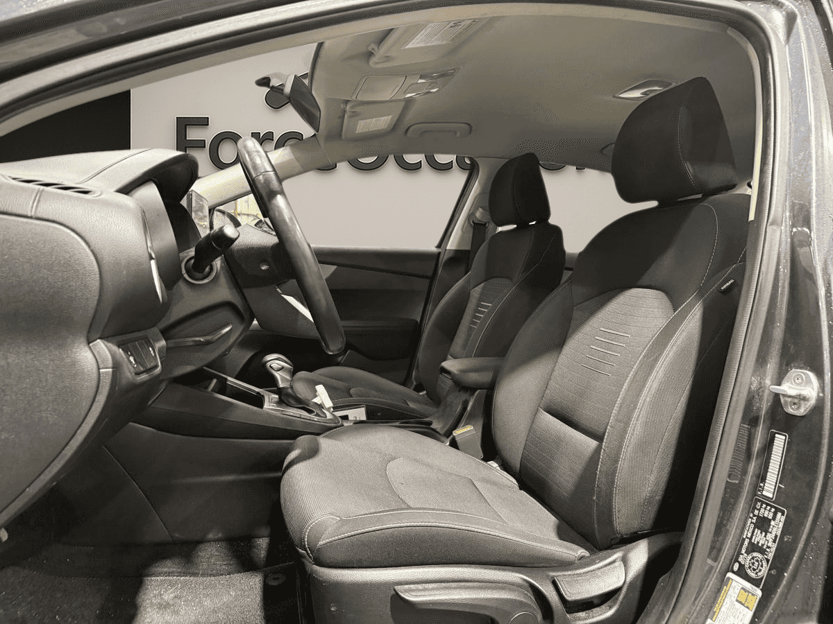 2020 Kia Forte Lx Fwd * A/C * Cruise * Caméra * Carplay * Sièges Chauff * - Image 7