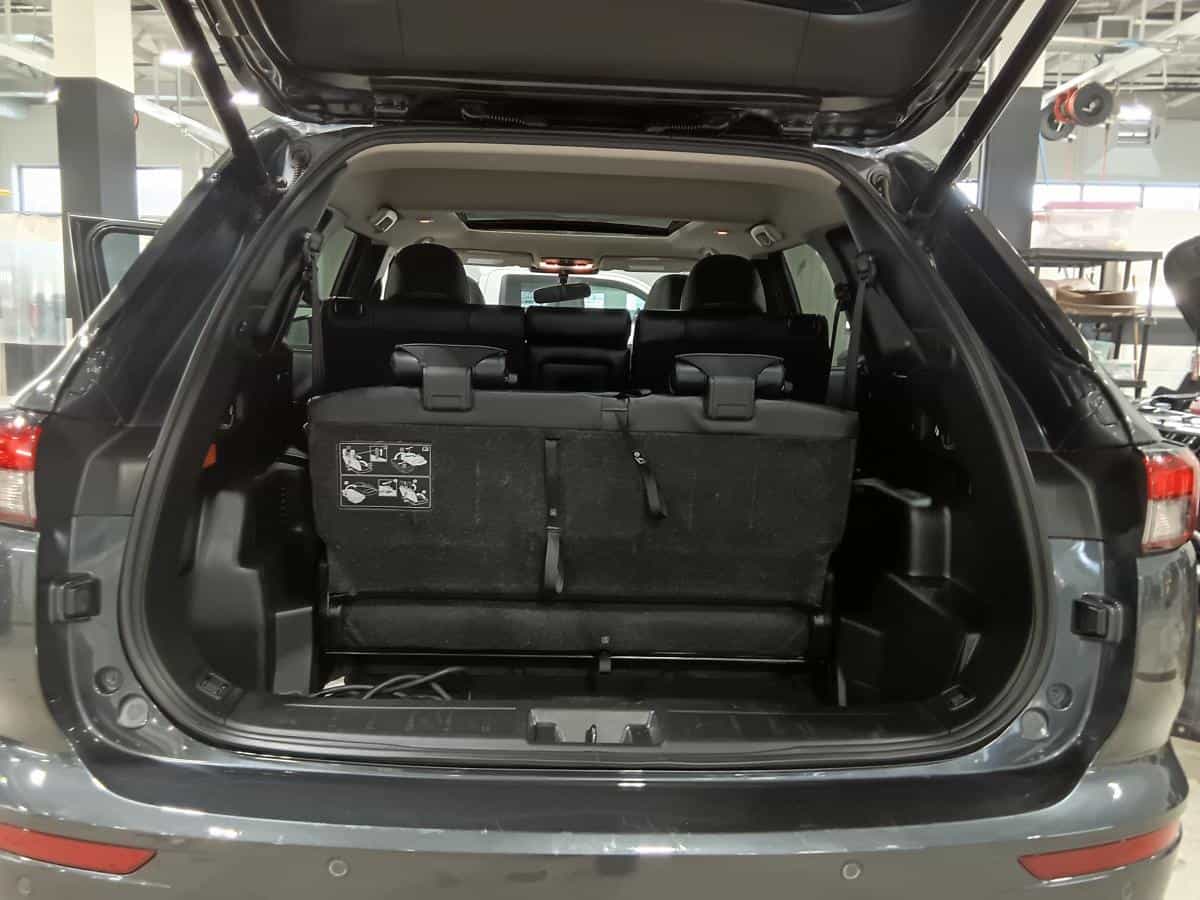 2024 Mitsubishi Outlander PHEV Sel S *7 Pass *Awd *Bizone *Cuir *Toit Pano *Caméra 360 - Image 9