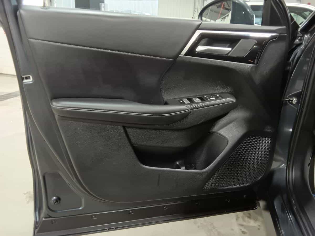 2024 Mitsubishi Outlander PHEV Sel S *7 Pass *Awd *Bizone *Cuir *Toit Pano *Caméra 360 - Image 17