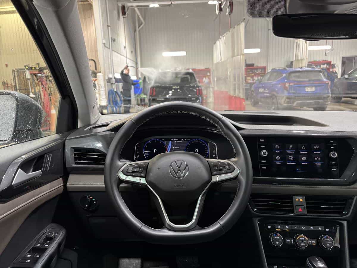 2023 Volkswagen Taos Highline Turbo *Awd *Bizone *Toit Pano *Cuir *Gps *Carplay - Image 8