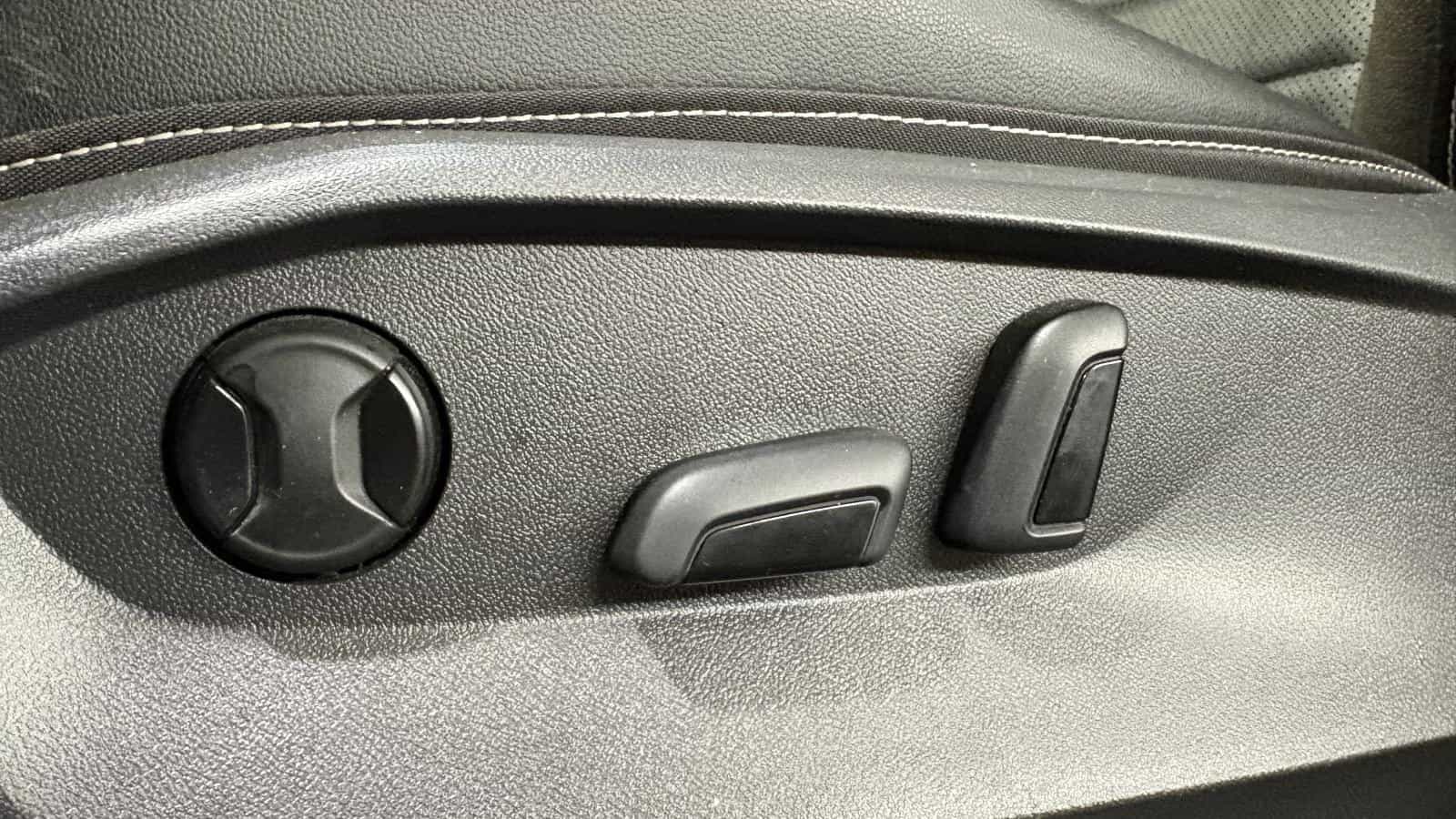 2023 Volkswagen Taos Highline Turbo *Awd *Bizone *Toit Pano *Cuir *Gps *Carplay - Image 13