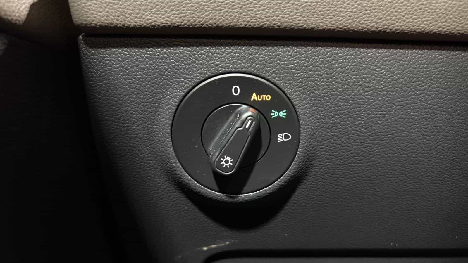 2023 Volkswagen Taos Highline Turbo *Awd *Bizone *Toit Pano *Cuir *Gps *Carplay - Image 17