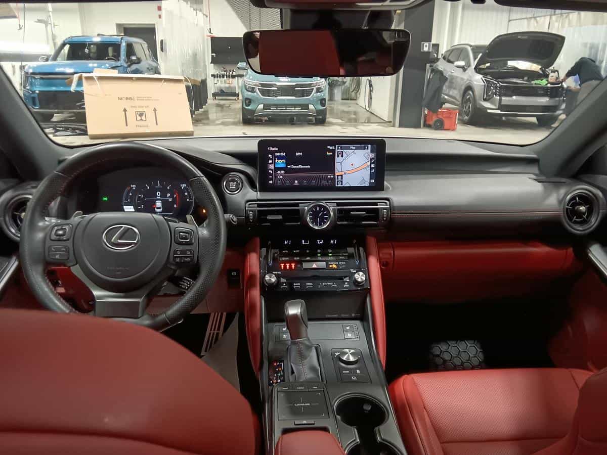 2024 Lexus IS Is 300 *Awd *V6 3.5L *Toit Ouvrant *Cuir *Sièges Chauffants - Image 23