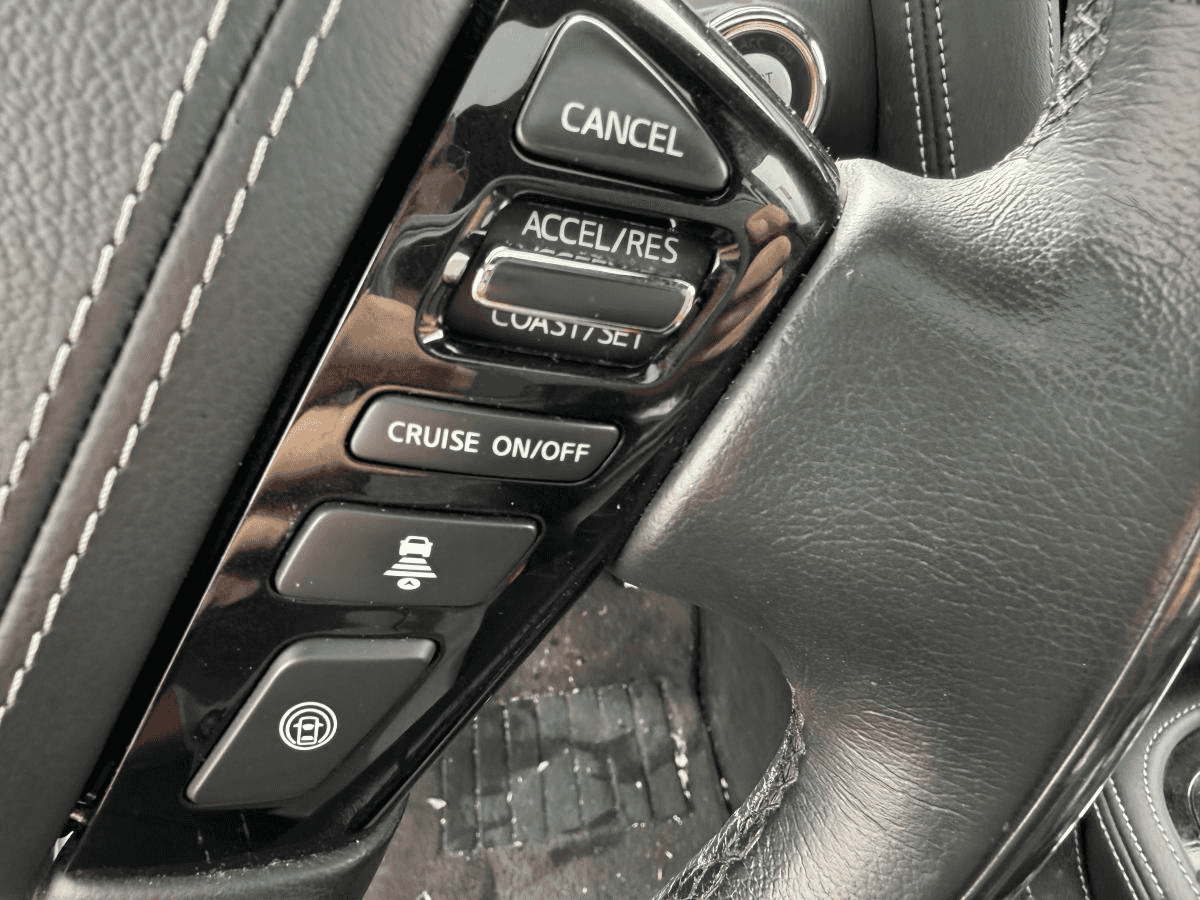 2021 Infiniti QX80 Luxe - 7 Passagers - - Image 11