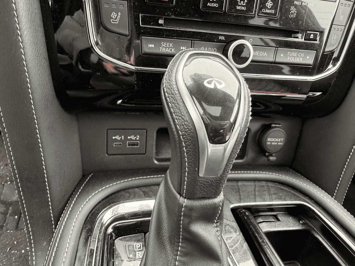 2021 Infiniti QX80 Luxe - 7 Passagers - - Image 13