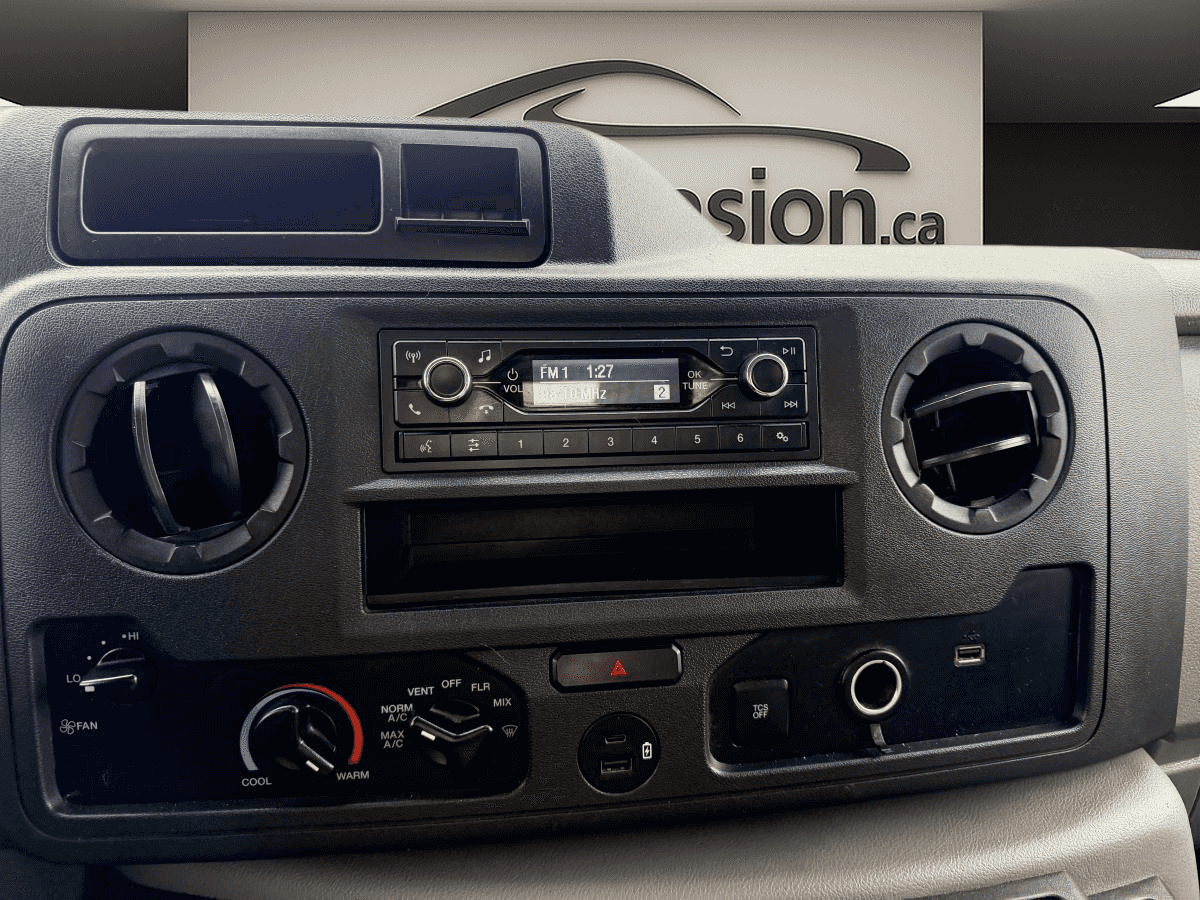 Image 15 Ford E-450 E-450 158 po RARJ 2023