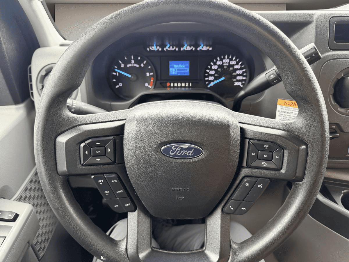 Image 18 Ford E-450 E-450 158 po RARJ 2023