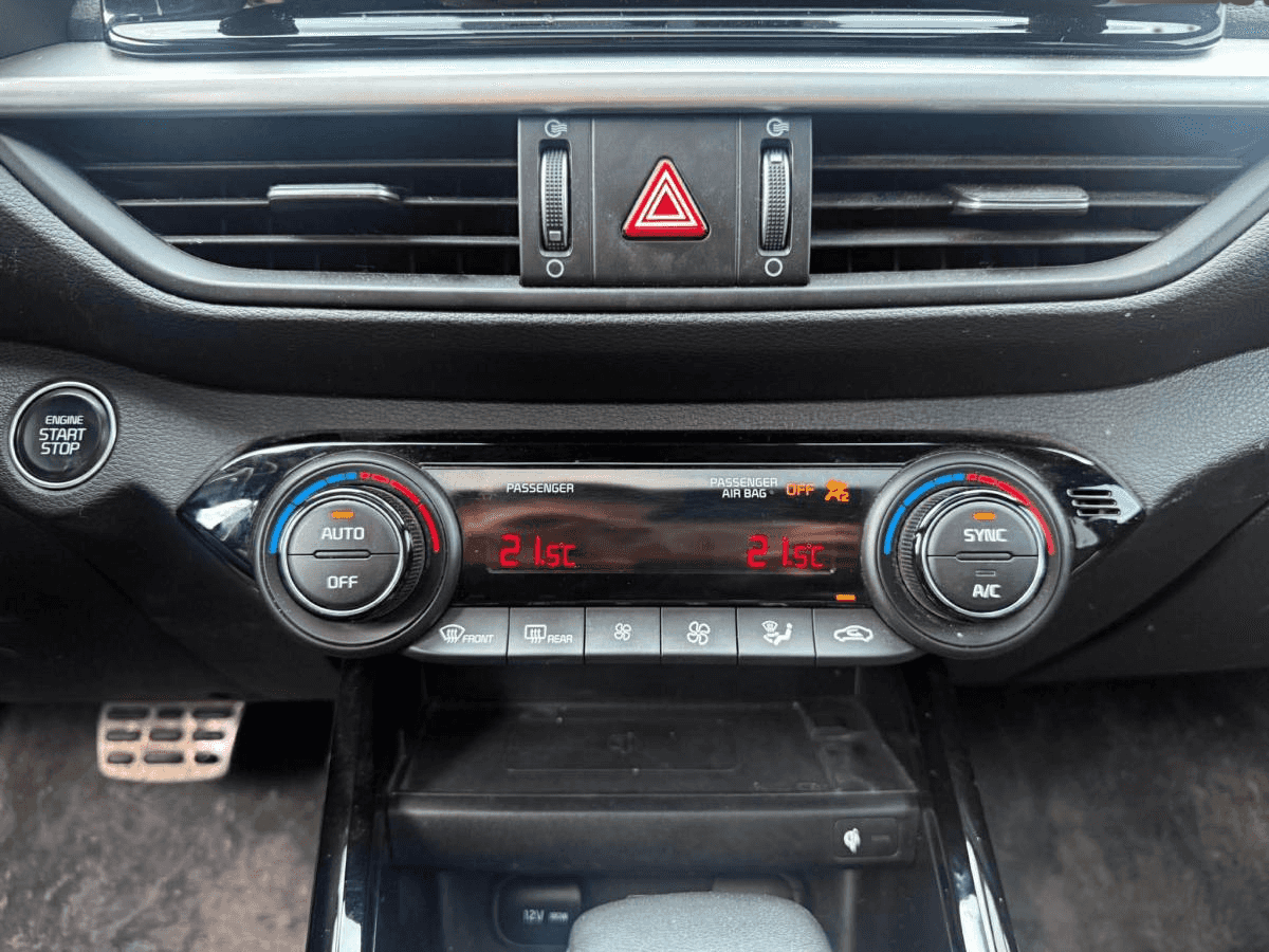 2023 Kia Forte Gt * Cuir * Siège Ventilé * Carplay * Caméra * Bi-Zone - Image 18