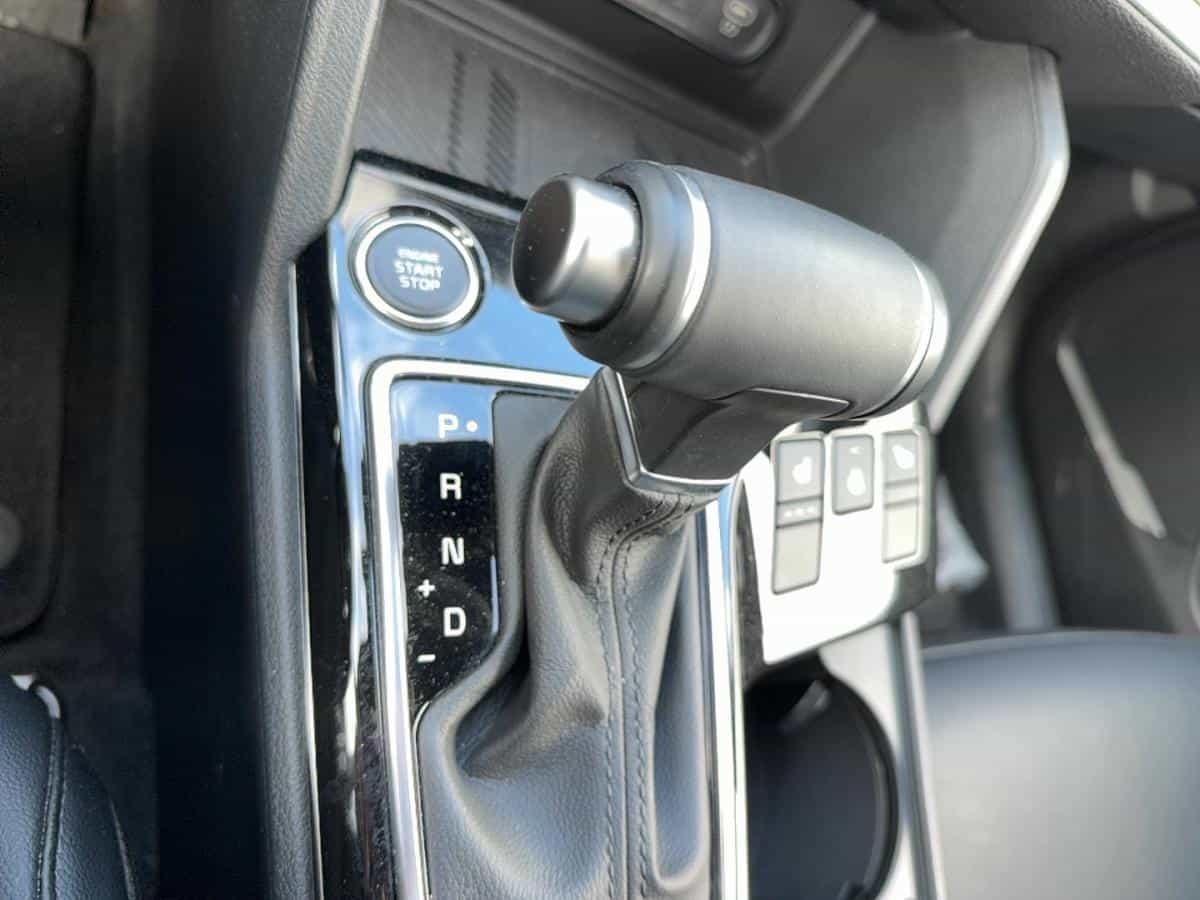 2025 Kia Sportage X-Line* Volant Chauffant* Cuir* Sieges Chauffants* - Image 25