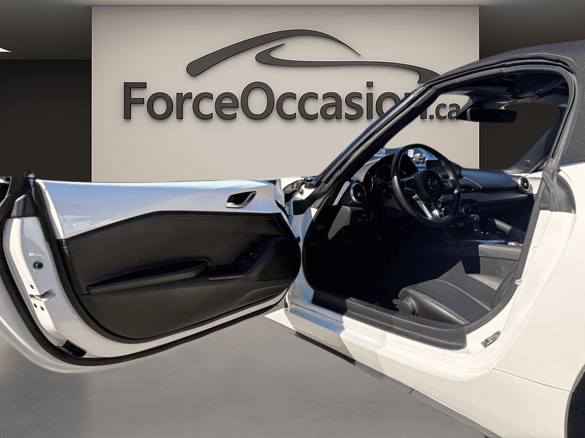 2024 Mazda MX-5 Gt * Rwd * 181Hp * Carplay * Caméra * Sièges Chauff * - Image 6