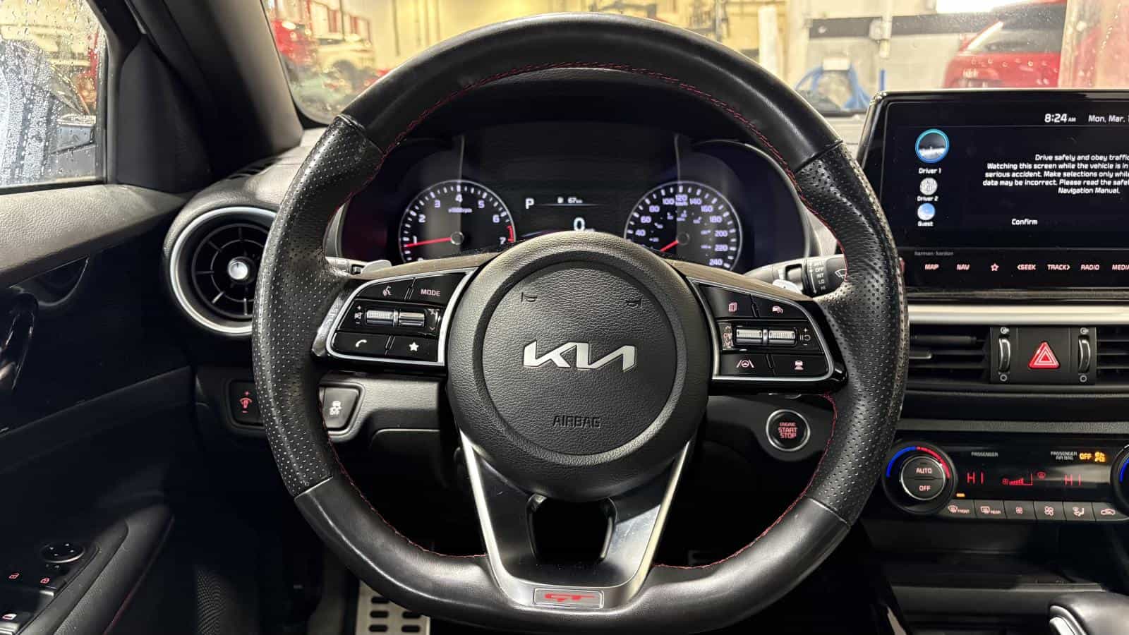 Image 10 Kia Forte Gt Limited Dct Turbo *Cuir *Toit *Gps *Bizone *Siege Ventilé 2023