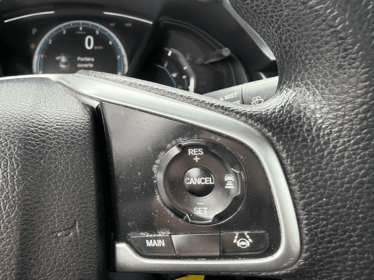 Image 9 Honda Civic Lx Propre 2020