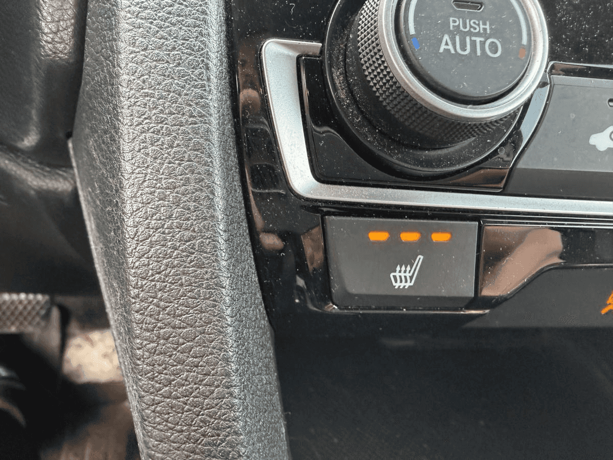 Image 11 Honda Civic Lx Propre 2020