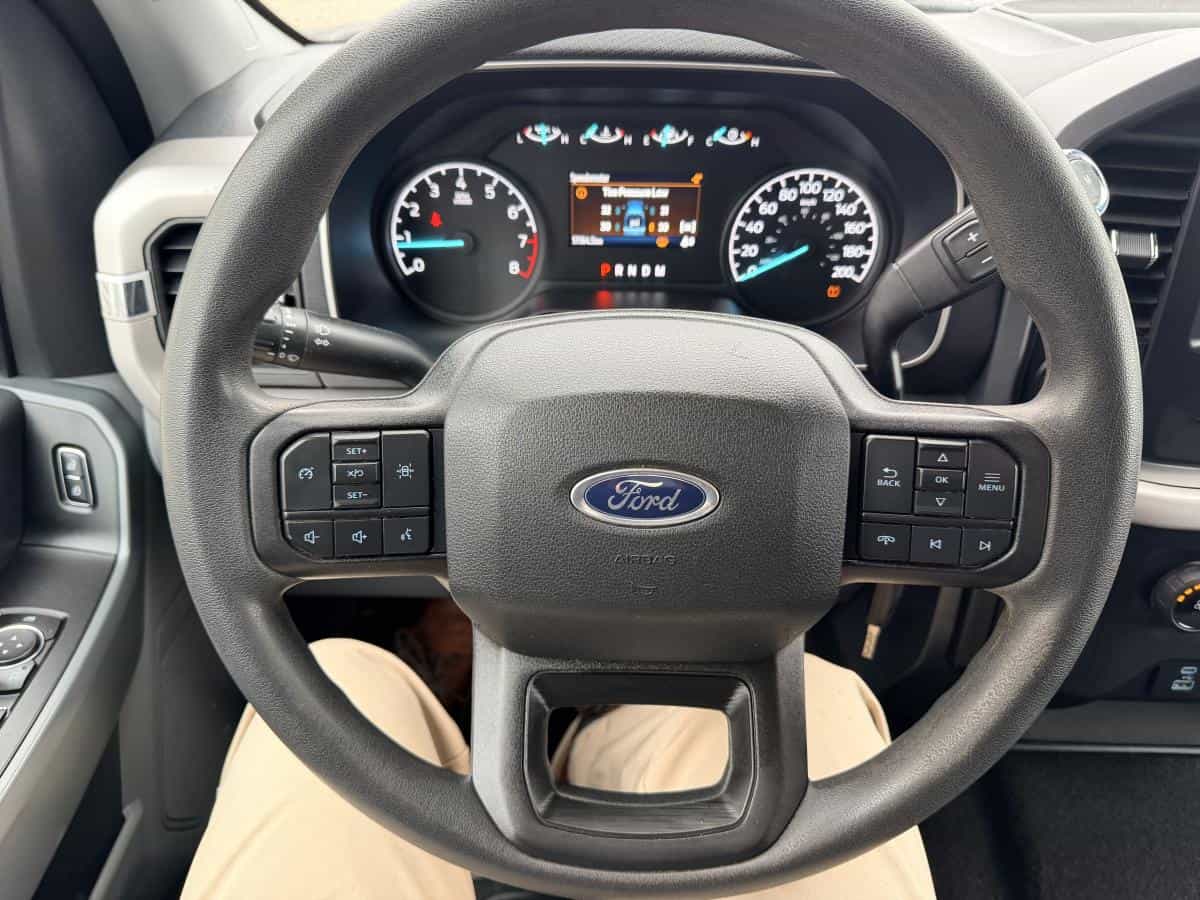 Image 20 Ford F-150 XLT cabine SuperCrew 4RM caisse de 6,5 pi 2023