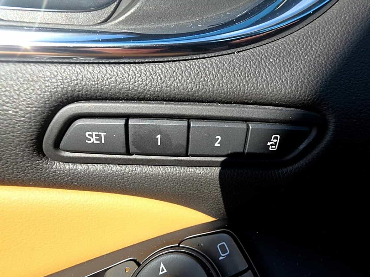 Image 17 Buick Enclave Avenir *AWD *TOIT PANO *CUIR *GPS *AUDIO BOSE *SIÈGE MÉMOIRE 2019