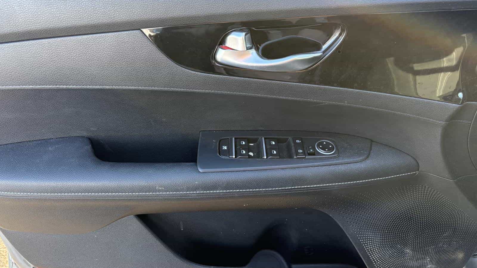 Image 11 Kia Forte Ex *Carplay *Caméra *Volant/Siege Chauffant *Cruise 2023