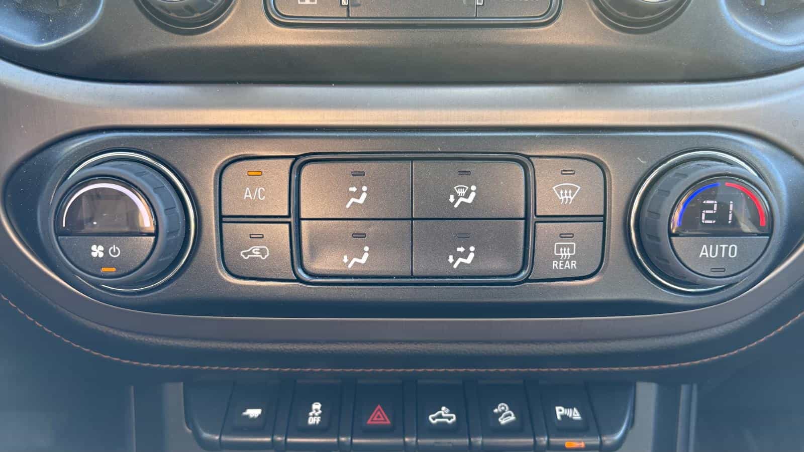 Image 25 GMC Canyon At4 V6 *Box 6.2'Pieds *Cuir *Gps *Carplay *Caméra 2022