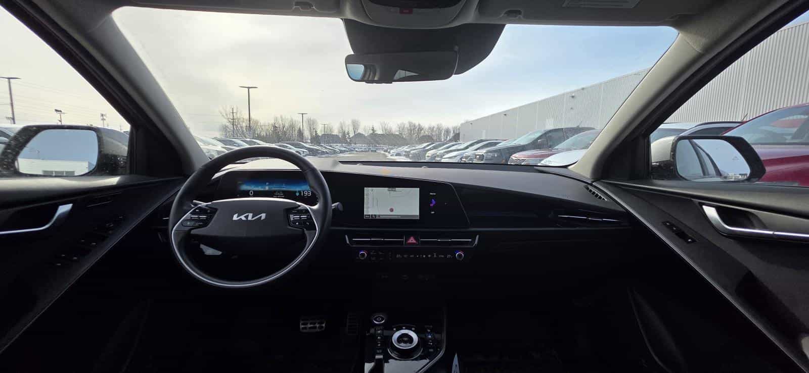 Image 7 Kia Niro EV Limited *TOIT *CUIR *GPS *AUDIO HARMAN/KARDON *SIÈGE MÉMOIRE 2023