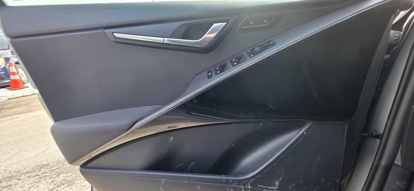 Image 16 Kia Niro EV Limited *TOIT *CUIR *GPS *AUDIO HARMAN/KARDON *SIÈGE MÉMOIRE 2023