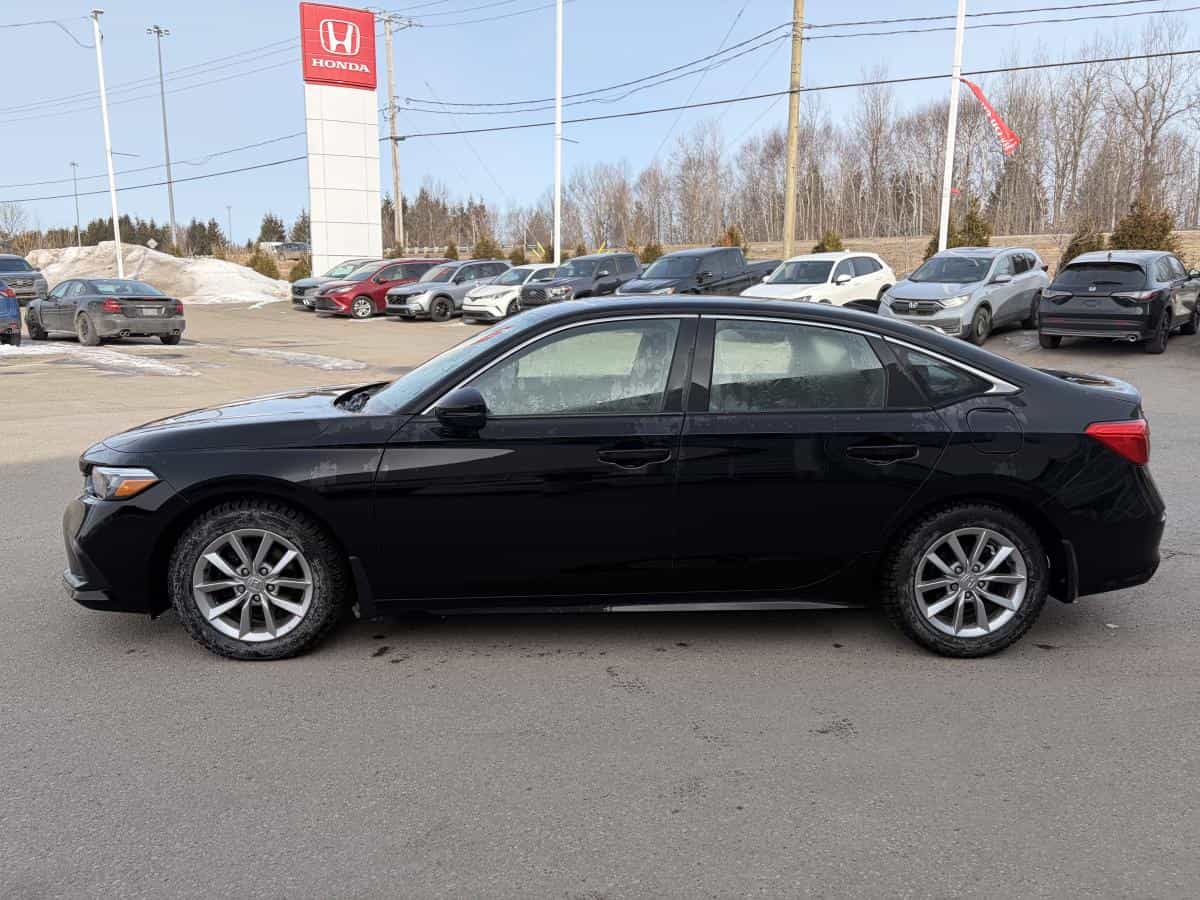 2024 Honda Civic Ex Propre Bas Kilométrage - Image 2