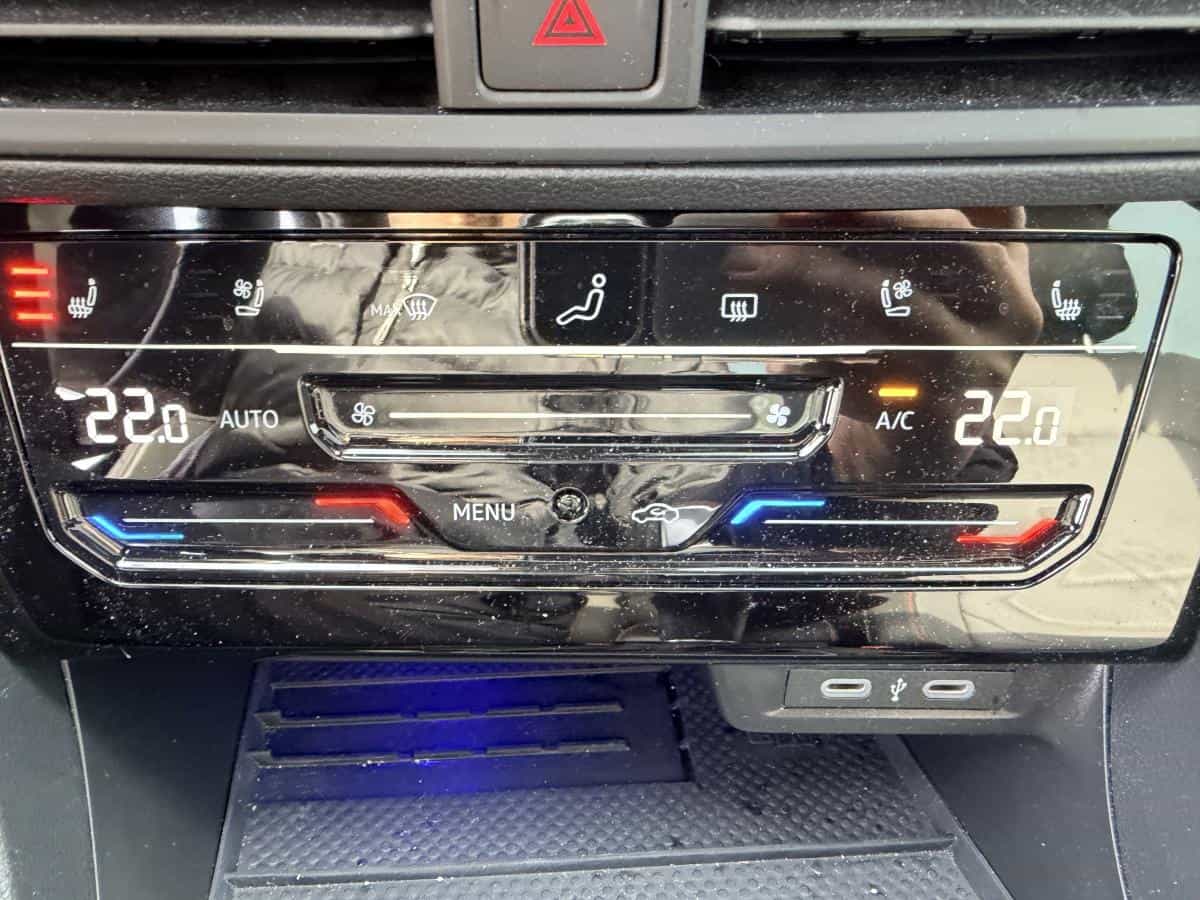 Image 16 Volkswagen Jetta GLI Autobahn -CUIR-VOLANT CHAUFFANT-TOIT OUVRANT 2025