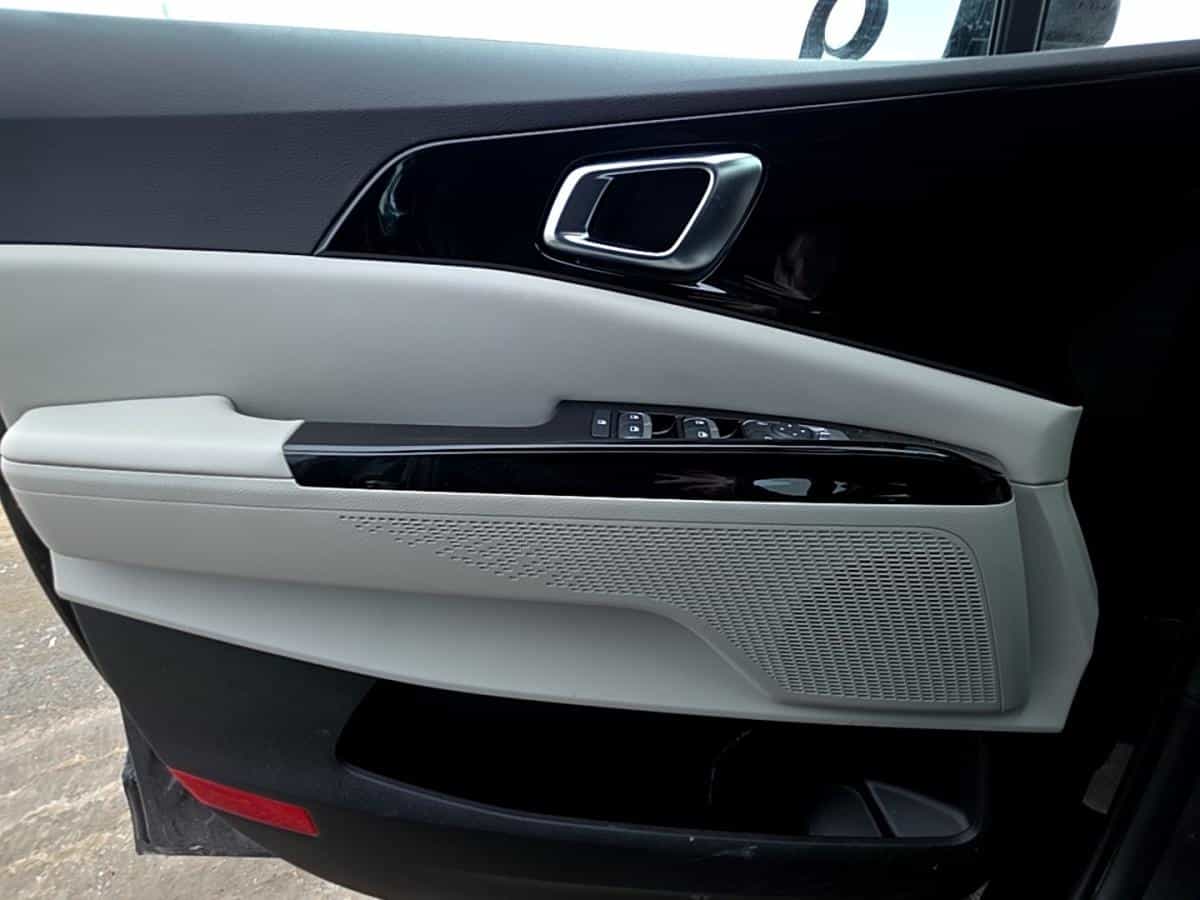 Image 9 Kia Carnival Lx+ *Volant Chauffant *Sièges Chauffants *8 Passagers 2023