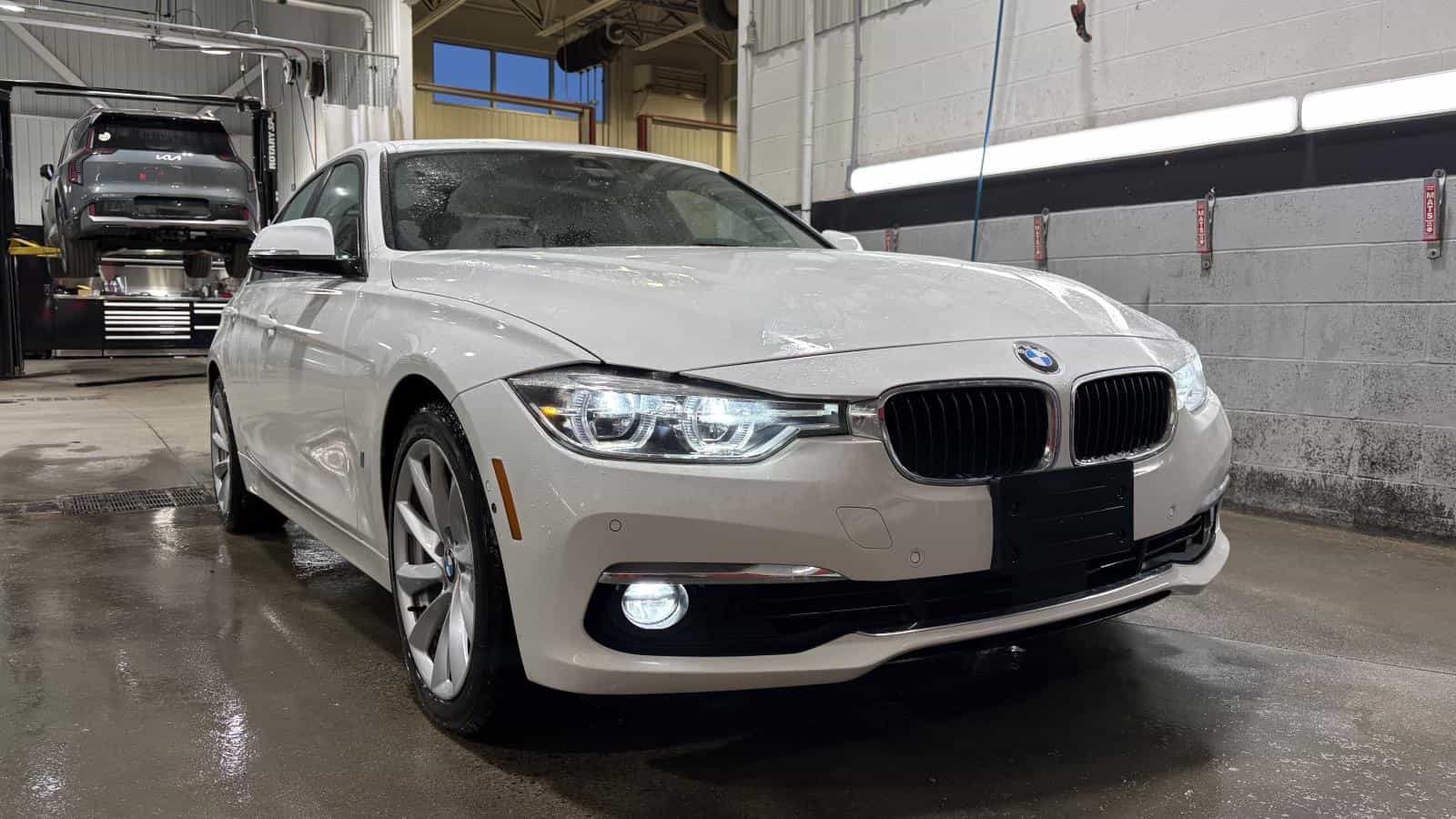 Image 4 BMW 330e 330E Turbo *Cuir Brun *Toit *Gps *Bizone *Carplay *Caméra 360 2017