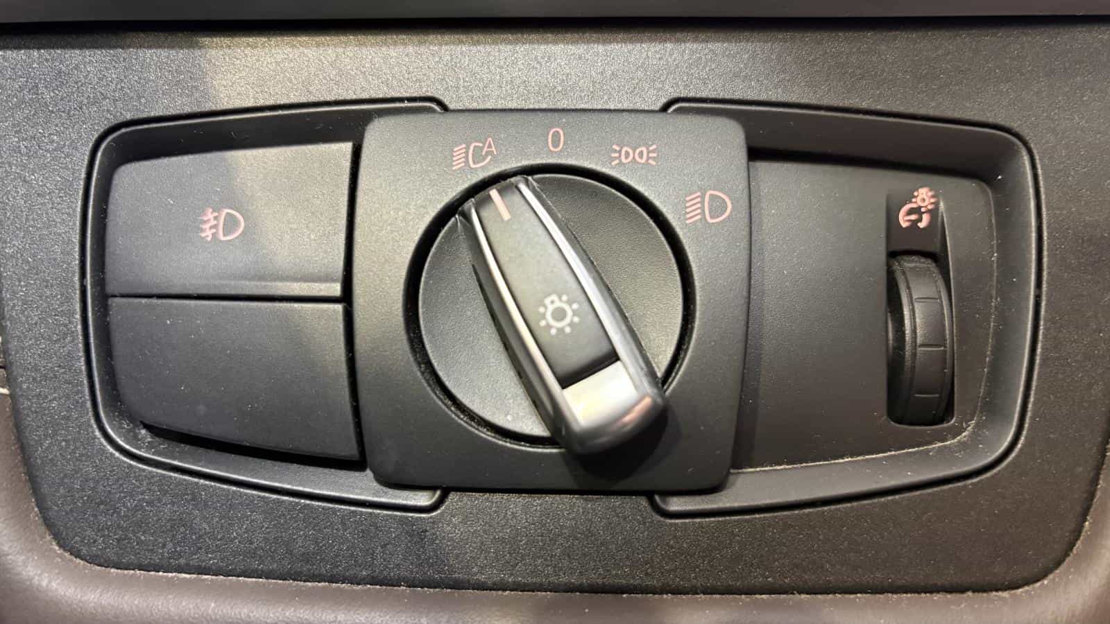 Image 19 BMW 330e 330E Turbo *Cuir Brun *Toit *Gps *Bizone *Carplay *Caméra 360 2017