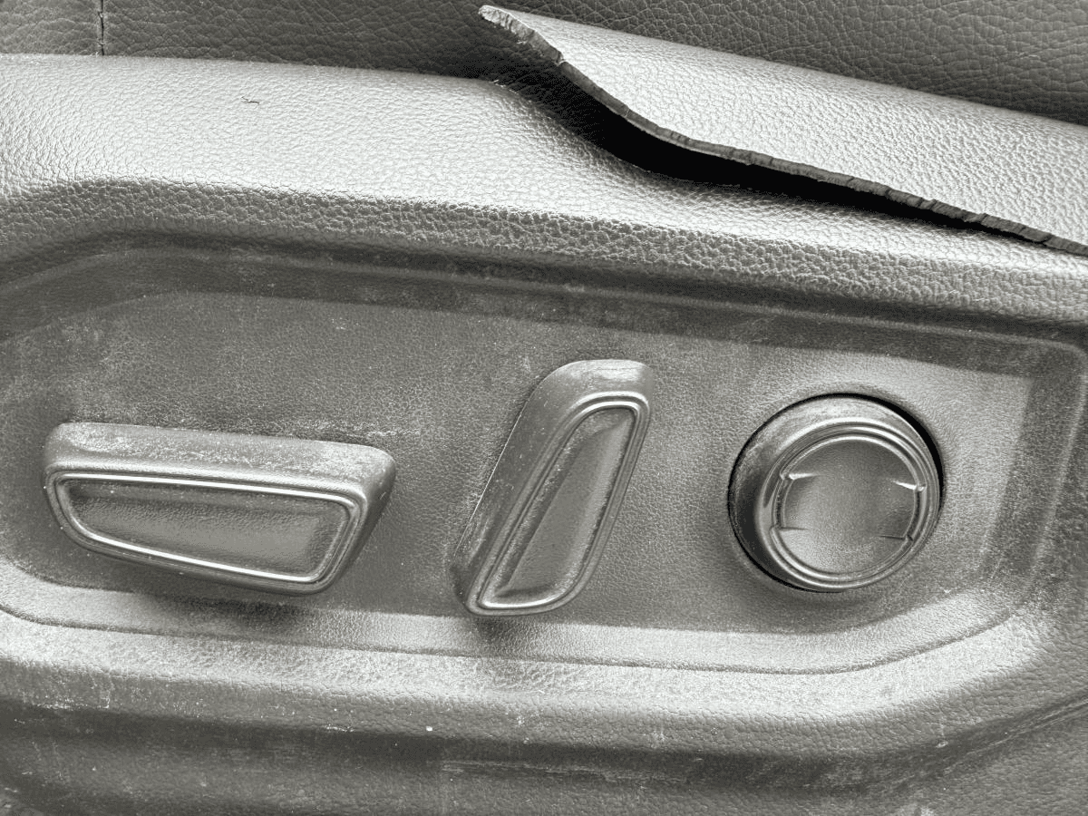 Image 24 Toyota Tundra Limited CrewMax 4x4 2023