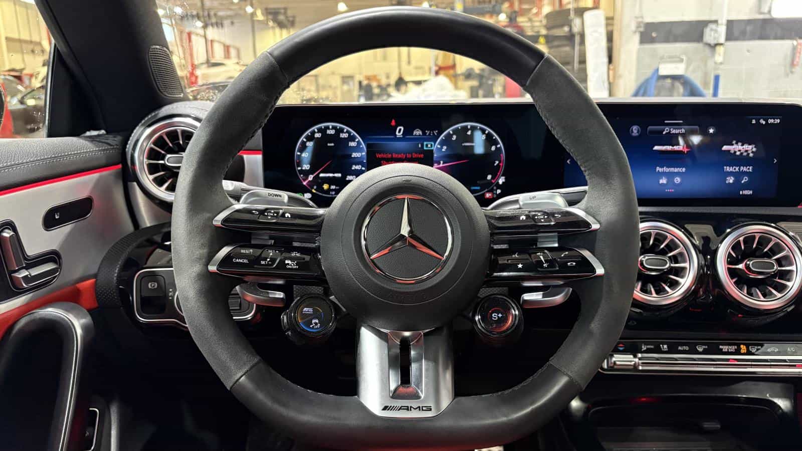 Image 10 Mercedes-Benz CLA Cla 35 Amg Turbo *4Matic *Caméra 360 *Carplay *Bizone *Gps 2024