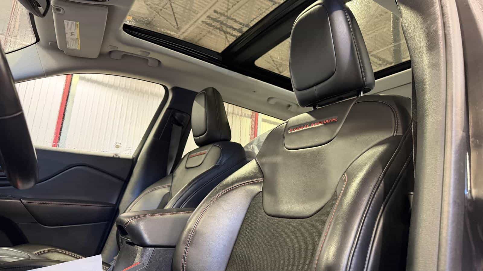 Image 8 Jeep Cherokee Trailhawk 4X4 *2.0L Turbo *Cuir *Toit *Caméra *Carplay *Bizone 2020