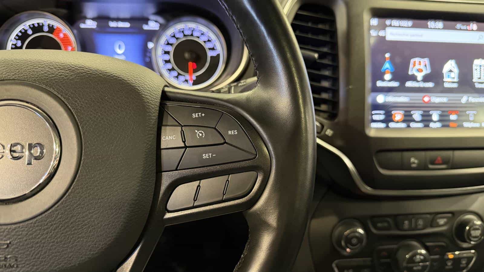 Image 17 Jeep Cherokee Trailhawk 4X4 *2.0L Turbo *Cuir *Toit *Caméra *Carplay *Bizone 2020