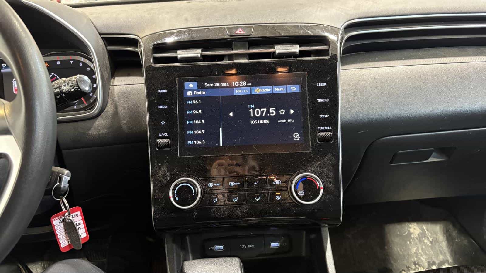 Image 15 Hyundai Tucson Essential *Awd *Carplay *Siege Chauffant *Caméra 2022