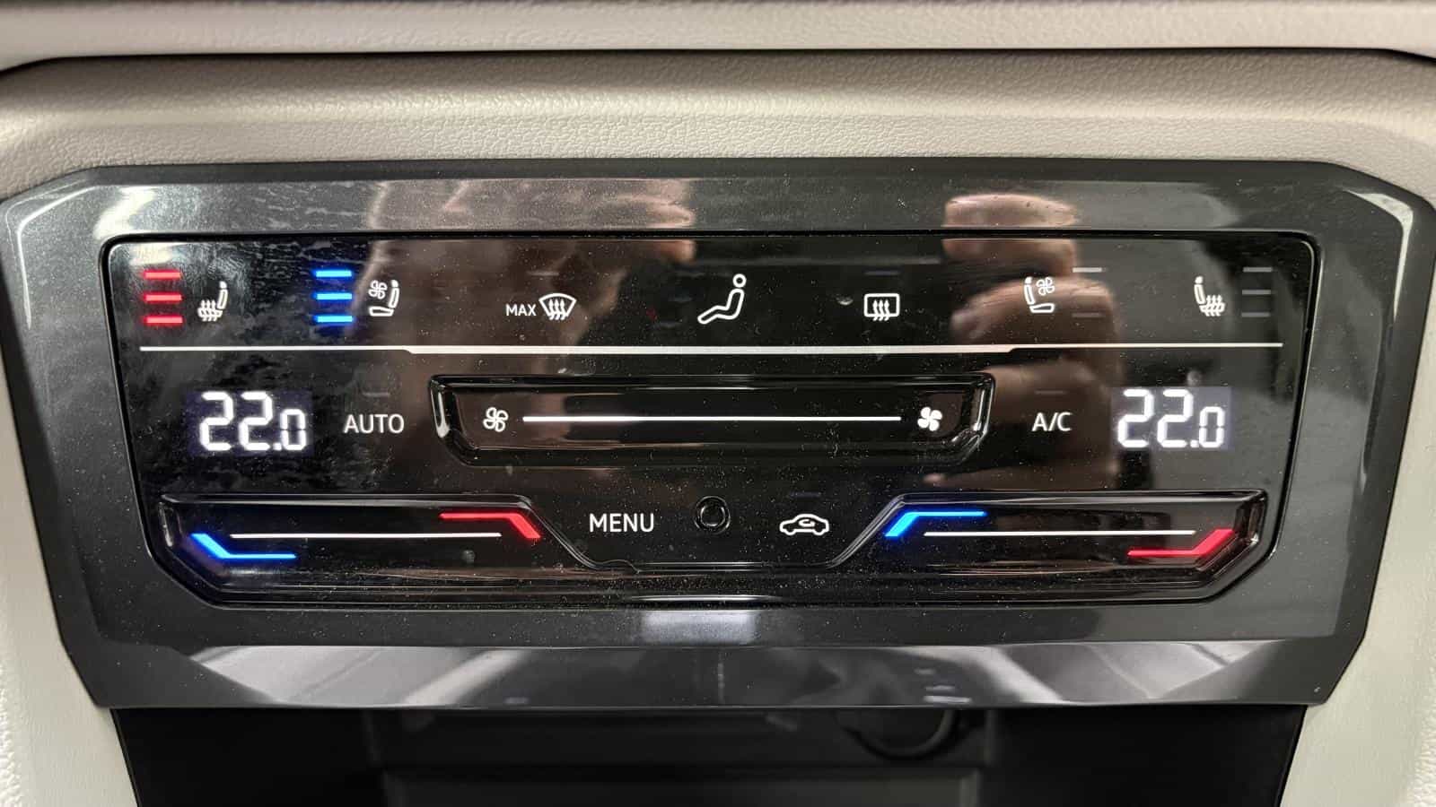 Image 26 Volkswagen Tiguan Highline R-Line 4Motion *Caméra 360 *Cuir Blanc *Toit Pano *Siege Ventilé 2024