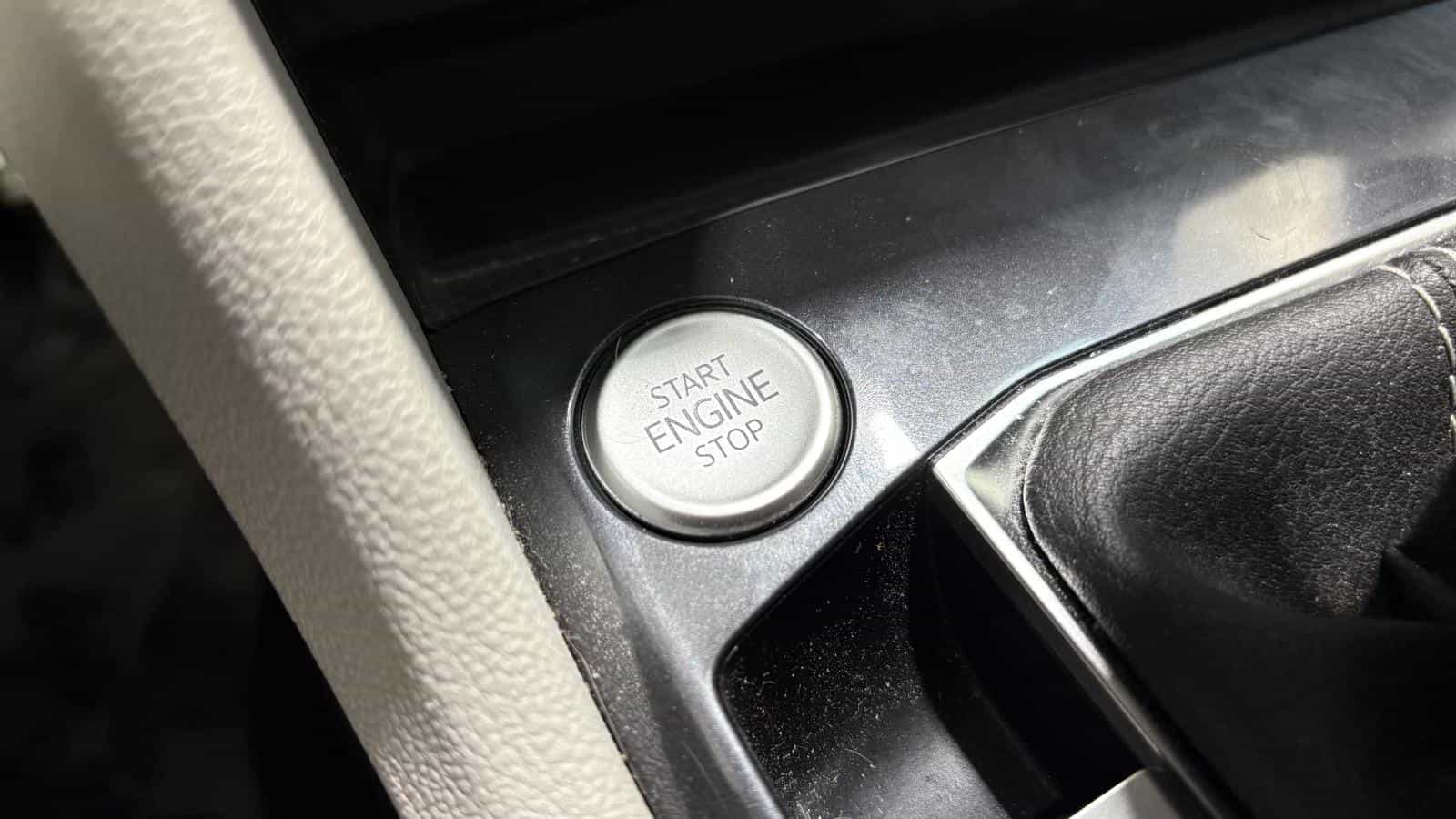 Image 31 Volkswagen Tiguan Highline R-Line 4Motion *Caméra 360 *Cuir Blanc *Toit Pano *Siege Ventilé 2024