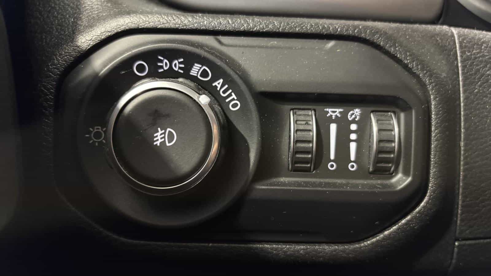 Image 14 Jeep Wrangler Unlimited Sport Turbo *Awd *Carplay *Caméra *Bizone 2020