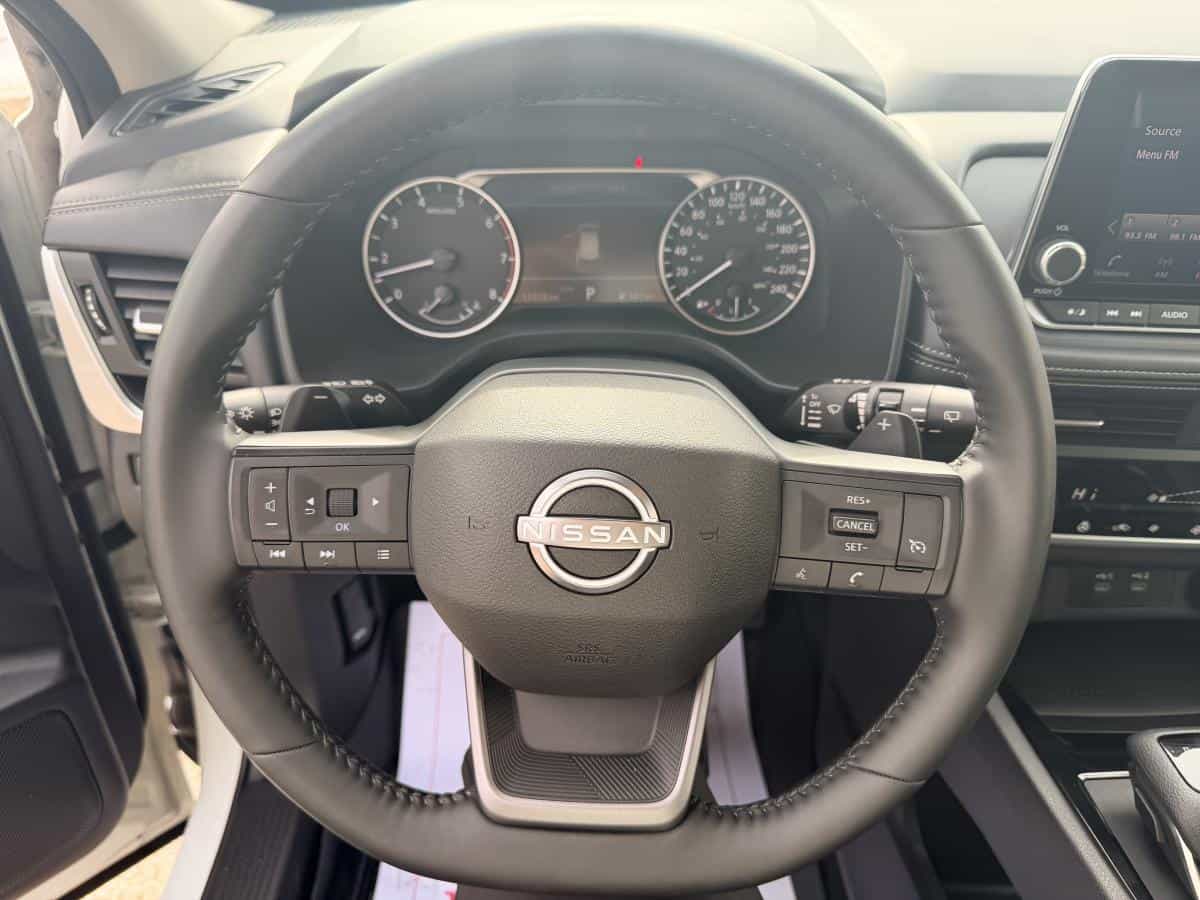 Image 13 Nissan Rogue S Ti 2025