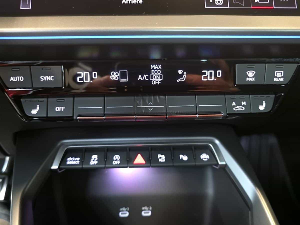 Image 26 Audi S3 Progressiv Quattro Turbo *Cuir *Toit *Gps *Bizone *Audio Sonos 2025