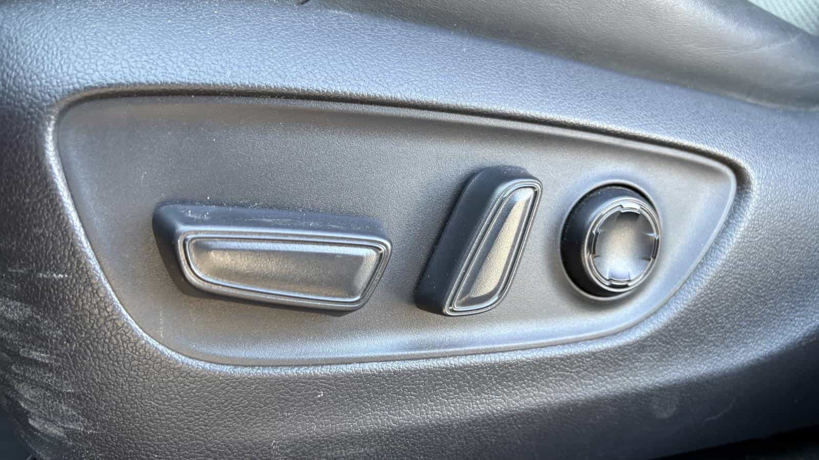 Image 14 Toyota Venza Xle *Awd *Cuir *Gps *Carplay *Caméra *Siege Ventilé *Bizone 2021