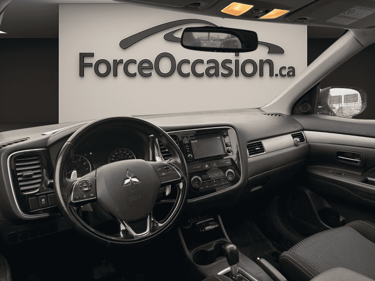 Image 5 Mitsubishi Outlander Se * Awc * V6 * 224Hp * Caméra * Bi-Zone * Sièges Chauff * 2016