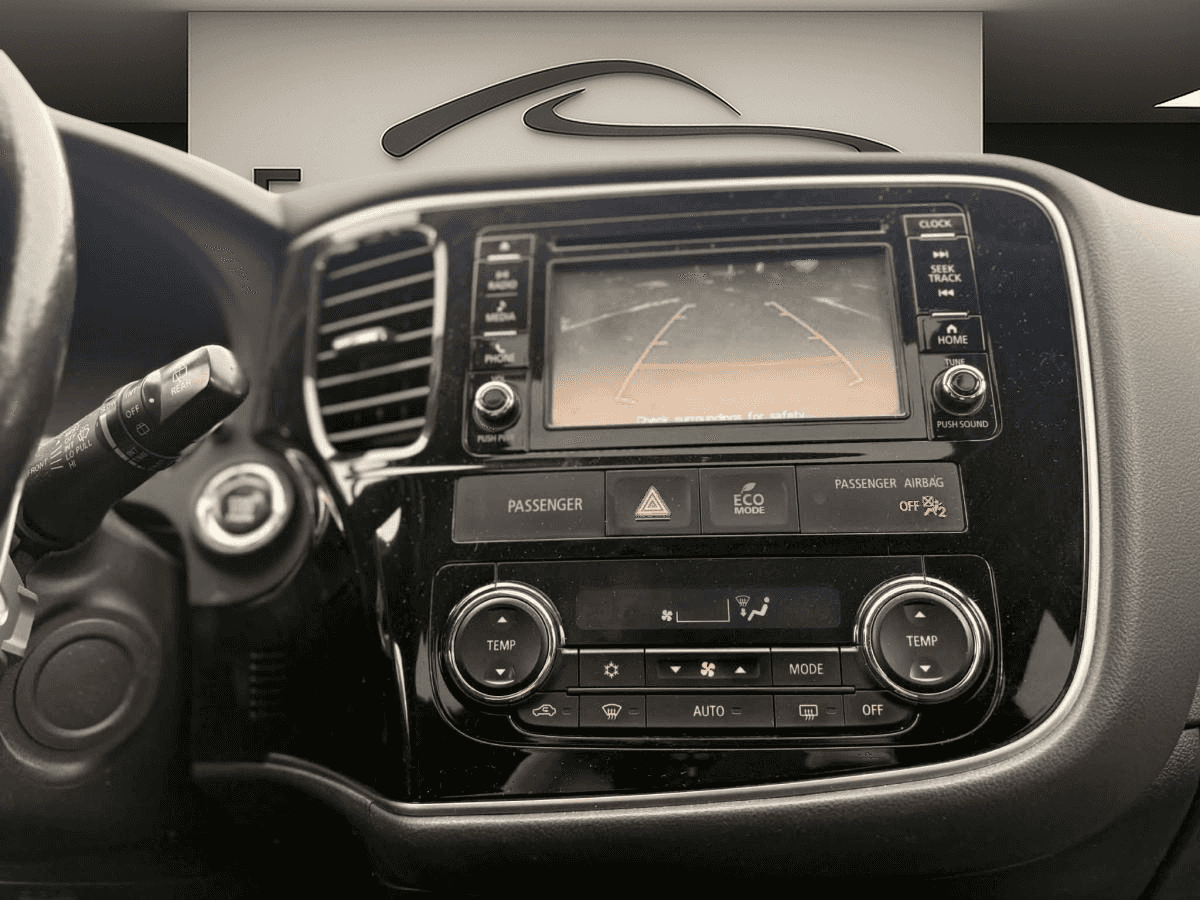 Image 13 Mitsubishi Outlander Se * Awc * V6 * 224Hp * Caméra * Bi-Zone * Sièges Chauff * 2016