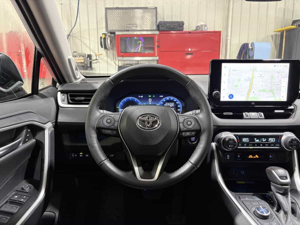 Image 8 Toyota Rav4 Limited *Awd *Cuir *Toit *Gps *Siege Ventilé *Audio Jbl *Caméra 360 2023