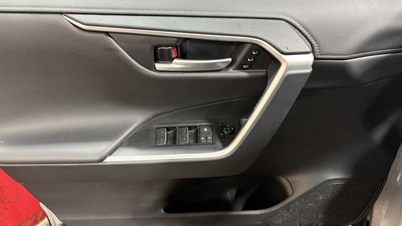 Image 11 Toyota Rav4 Limited *Awd *Cuir *Toit *Gps *Siege Ventilé *Audio Jbl *Caméra 360 2023