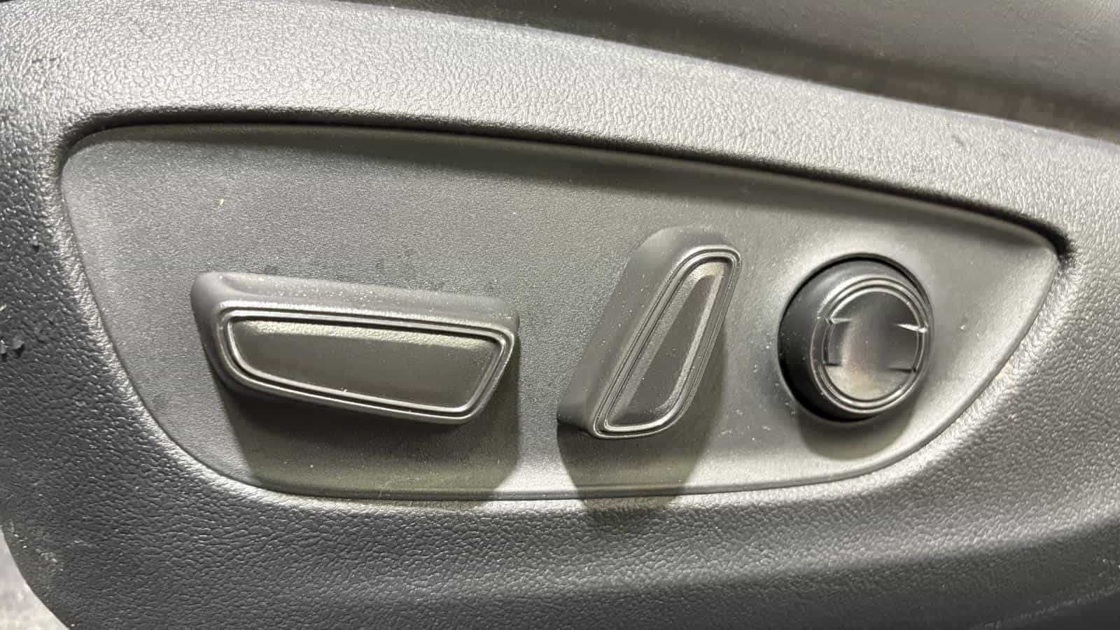 Image 14 Toyota Rav4 Limited *Awd *Cuir *Toit *Gps *Siege Ventilé *Audio Jbl *Caméra 360 2023